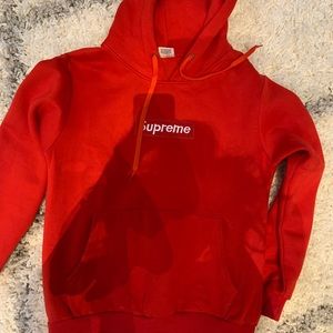 Supreme Hoodie